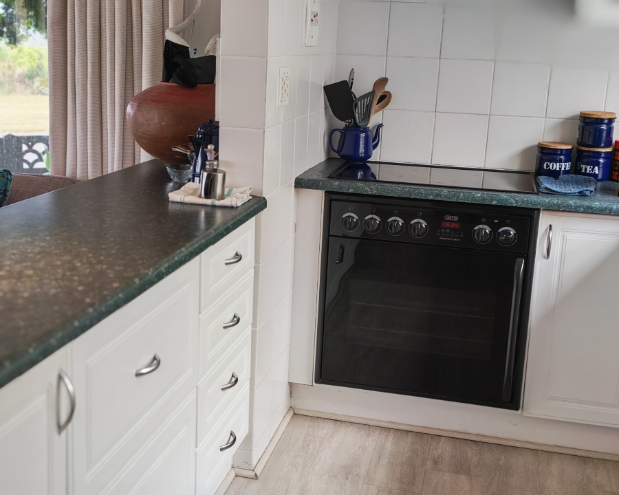 3 Bedroom Property for Sale in Palmiet Western Cape